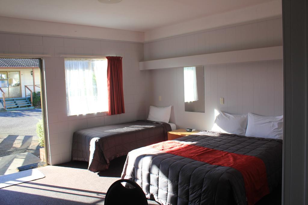 Coronation Court Motel New Plymouth Buitenkant foto