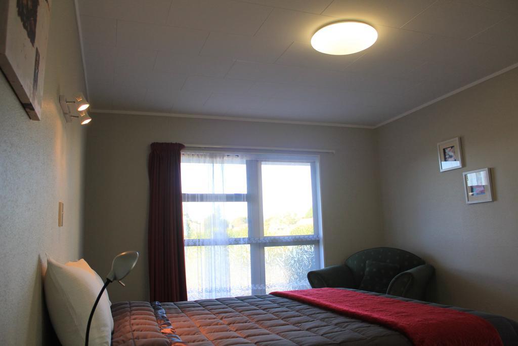 Coronation Court Motel New Plymouth Buitenkant foto